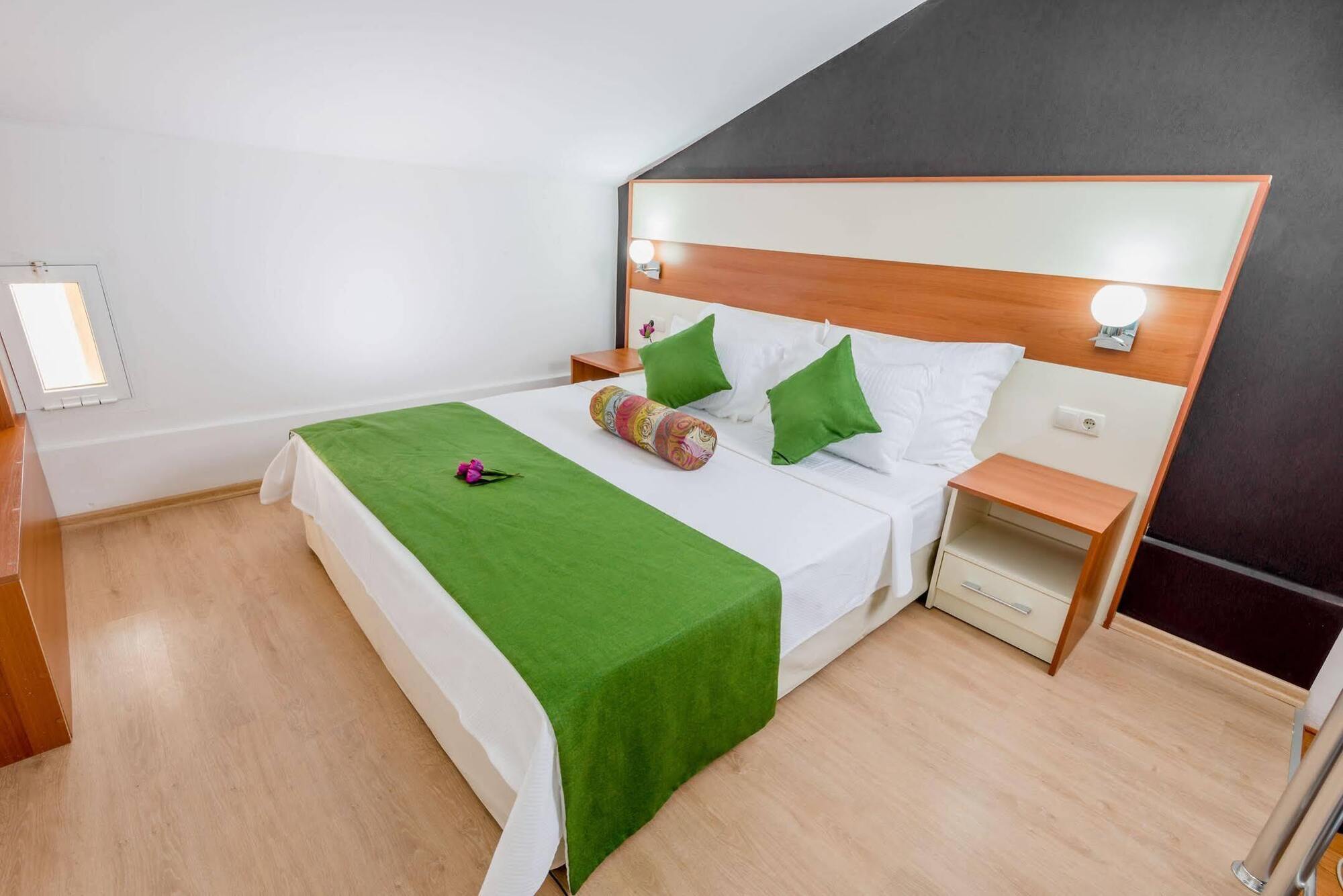 Ege Tulip Cesme Ξενοδοχείο Εξωτερικό φωτογραφία